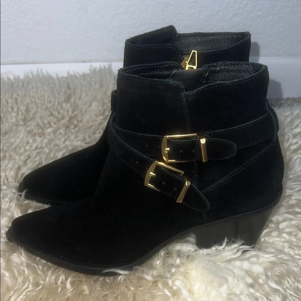 DOLCE VITA RAYNER SUEDE HEELED SUEDE BOOTIE - Picture 2 of 10